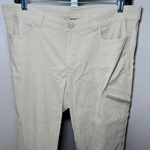 Eddie Bauer First Ascent Guide Hiking Pants Womens 12 Tan Khaki Stretch Capri